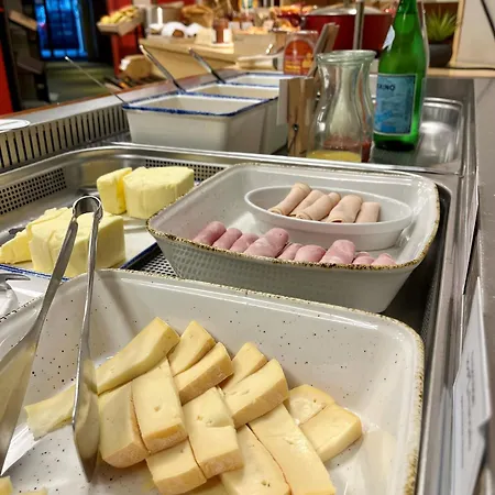 Отель Ibis Алансон