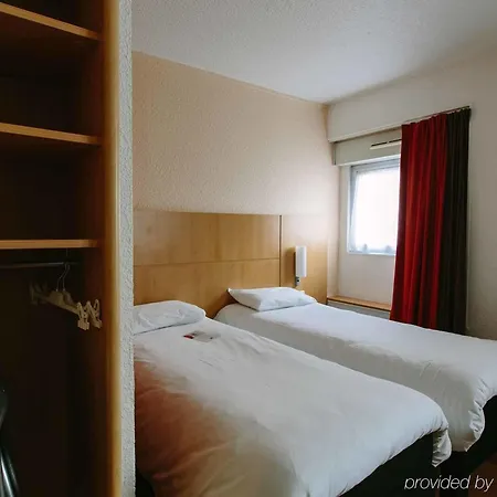 Ibis 3*